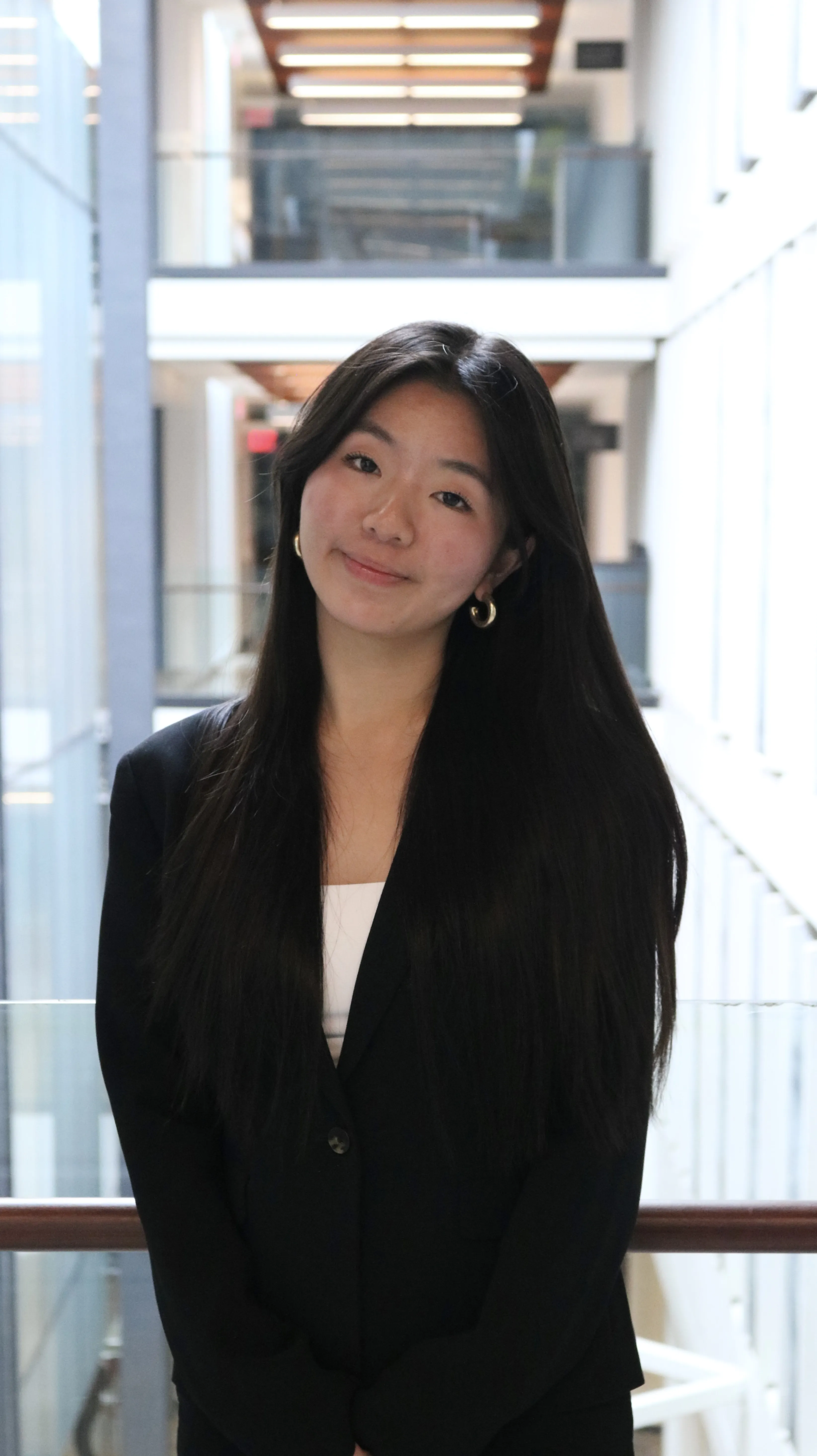 Julia Wu headshot