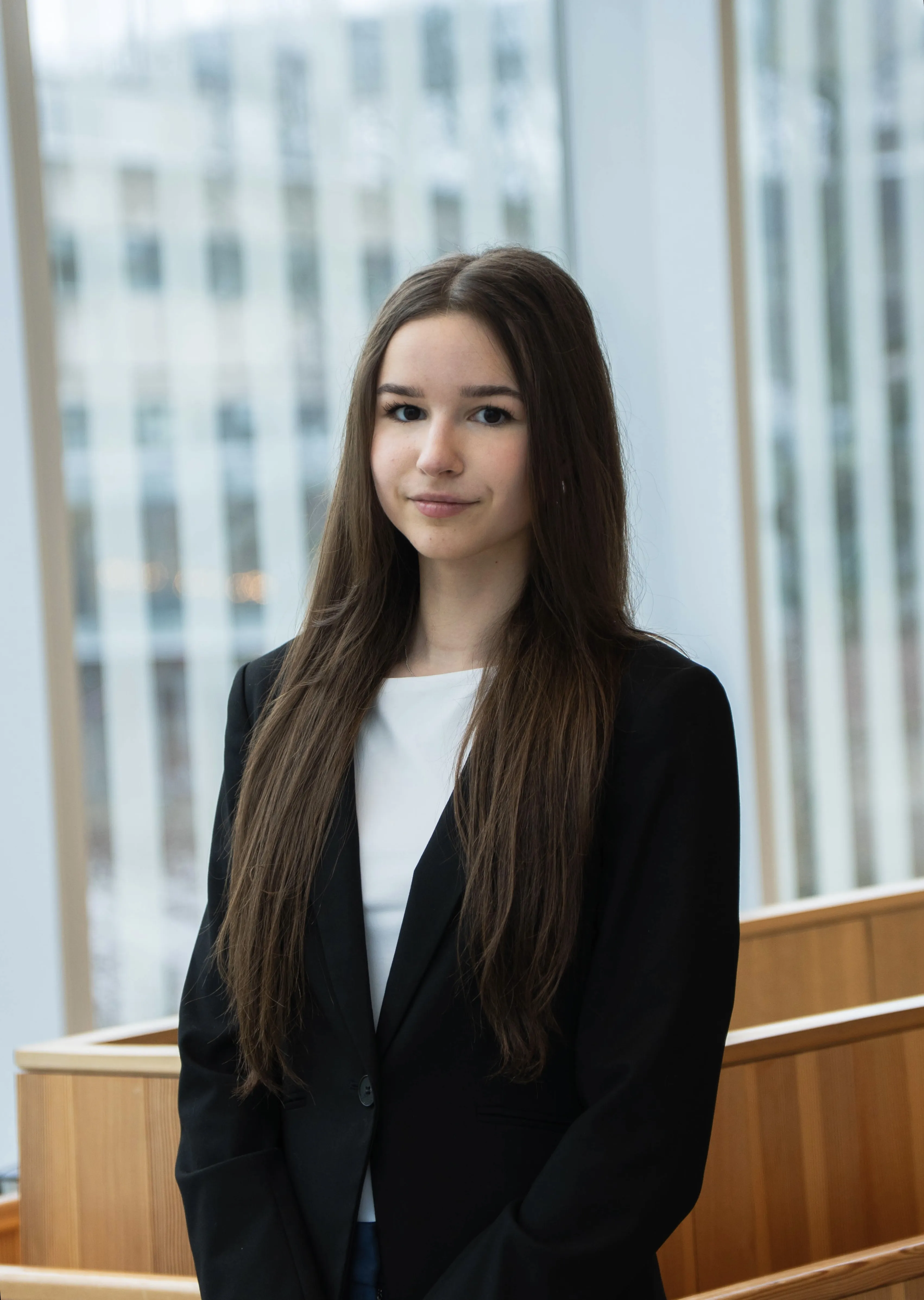 Yuliya Kryvonos headshot